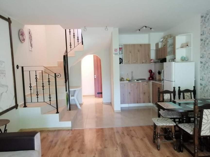 Byala-Apartment-Valmira Byala  Bagian luar foto